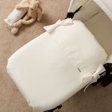 Load image into Gallery viewer, Plumeti - Carrycot Cover