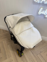Load image into Gallery viewer, Diamond Stitch - Cream/Camel Doona Set