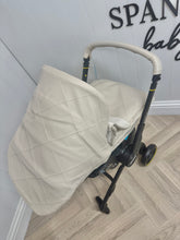 Load image into Gallery viewer, Diamond Stitch - Camel DOONA X