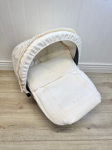 Carla Cream Leatherette Car Seat Set GROUP0