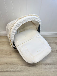 Carla Cream Leatherette Car Seat Set GROUP0