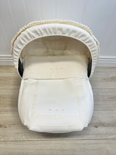 Load image into Gallery viewer, Carla Cream Leatherette Car Seat Set GROUP0