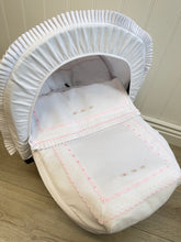 Load image into Gallery viewer, Group 0 Universal Car Seat Set White/Pink Carla