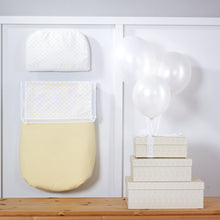 Load image into Gallery viewer, Plumeti - Carrycot Cover
