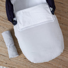 Load image into Gallery viewer, Plumeti - Carrycot Cover